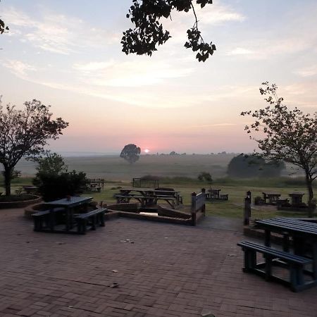 Hotel 4 Seasons Country Club Bronkhorstspruit Esterno foto